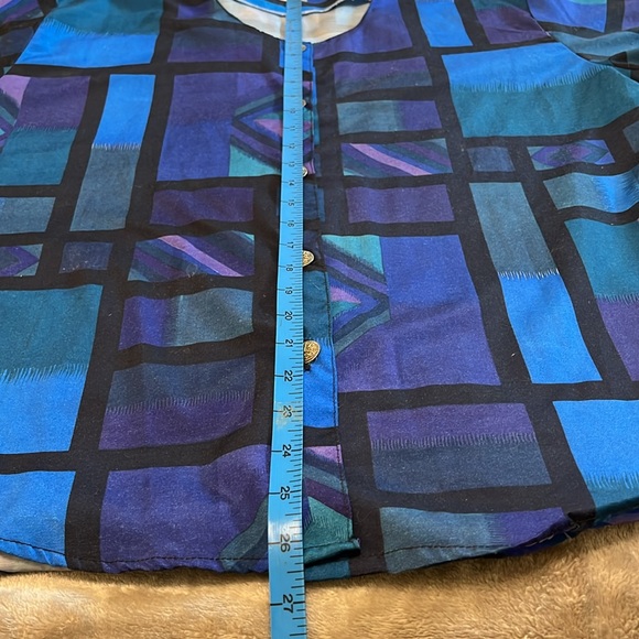 Shirt and short set by Champagne Silk - Picture 6 of 11